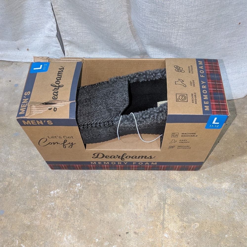 Dearfoams Black and Gray Memory Foam Slippers Large ( 11-12).